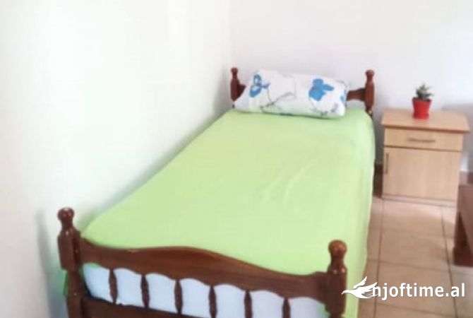 Shtepi me qera Apartament ne Tirane, 1+1, Mobilimi E mobiluar, Pagesa 35,000  Leke.