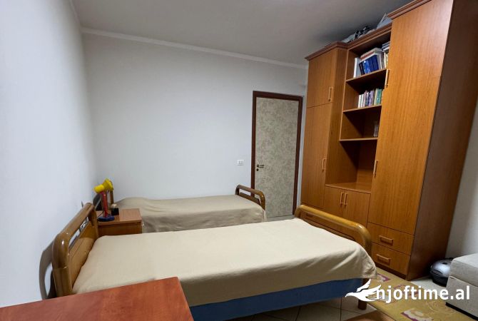 Shtepi me qera Apartament ne Tirane, 2+1, Mobilimi E mobiluar, Pagesa 65,000  Leke.