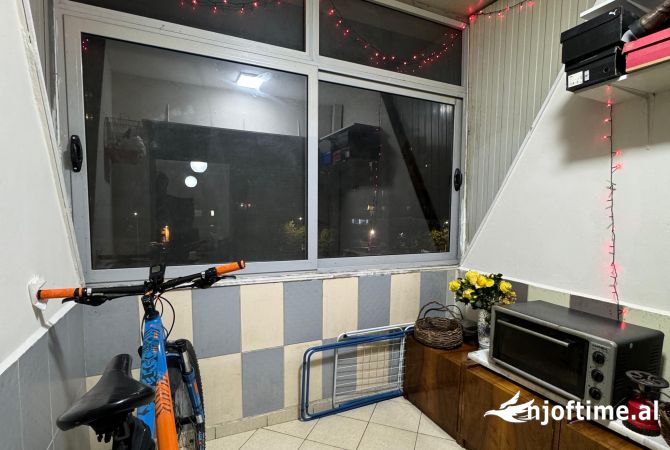 Shtepi me qera Apartament ne Tirane, 2+1, Mobilimi E mobiluar, Pagesa 65,000  Leke.