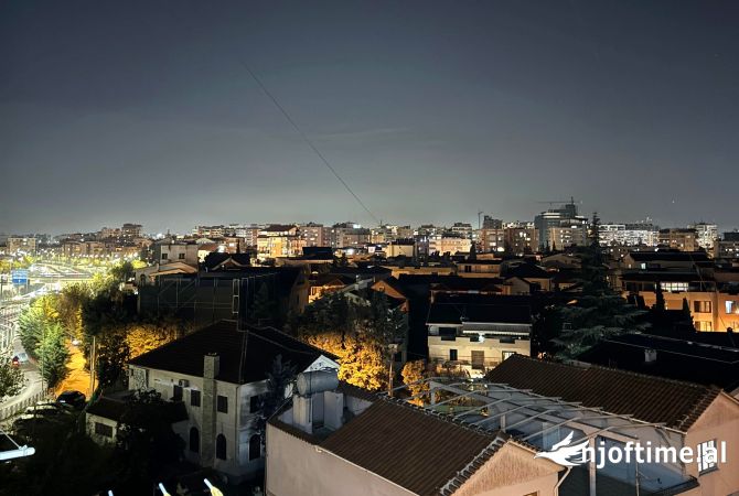 Shtepi me qera Apartament ne Tirane, 2+1, Mobilimi E mobiluar, Pagesa 65,000  Leke.