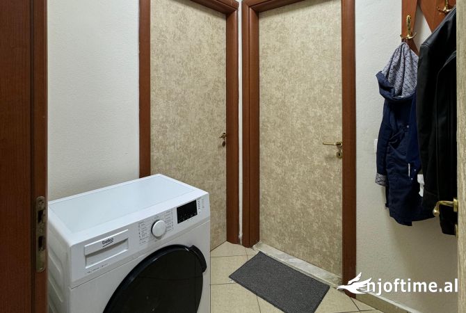 Shtepi me qera Apartament ne Tirane, 2+1, Mobilimi E mobiluar, Pagesa 65,000  Leke.