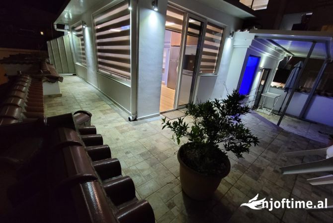 Shtepi me qera Apartament ne Tirane, 2+1, Mobilimi E mobiluar, Pagesa 500  Euro.