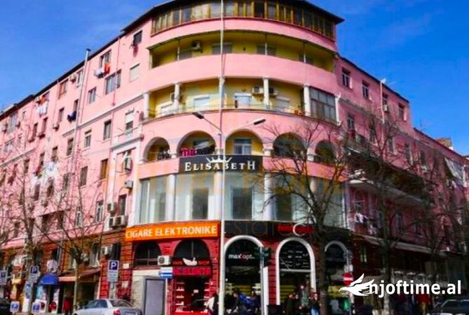 Shtepi me qera 2+1 ne Tirane - 690 Euro