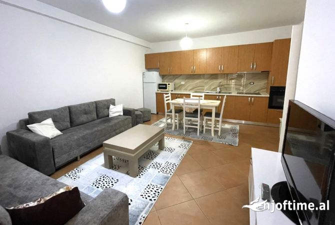 Shtepi me qera 1+1 ne Tirane - 35,000 Leke