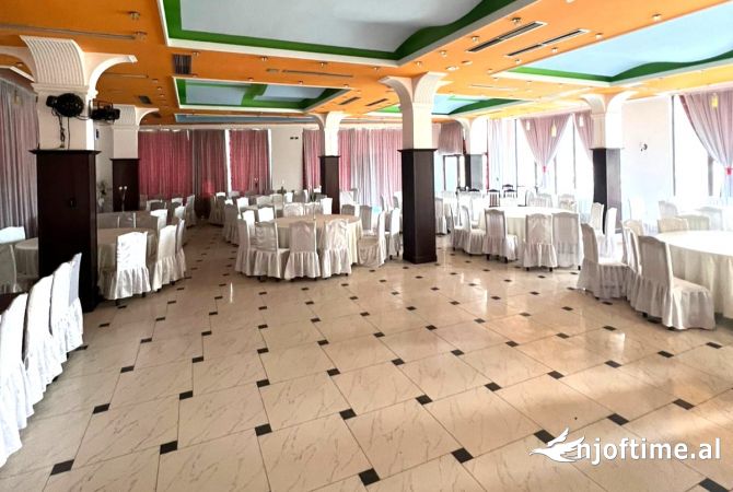 Ambient biznesi me qera 3+1 ne Tirane - 1,000 Euro