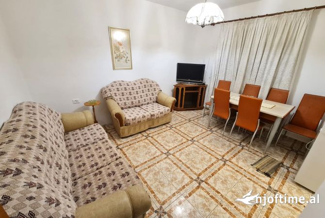 Shtepi me qera 3+1 ne Tirane - 60,000 Leke