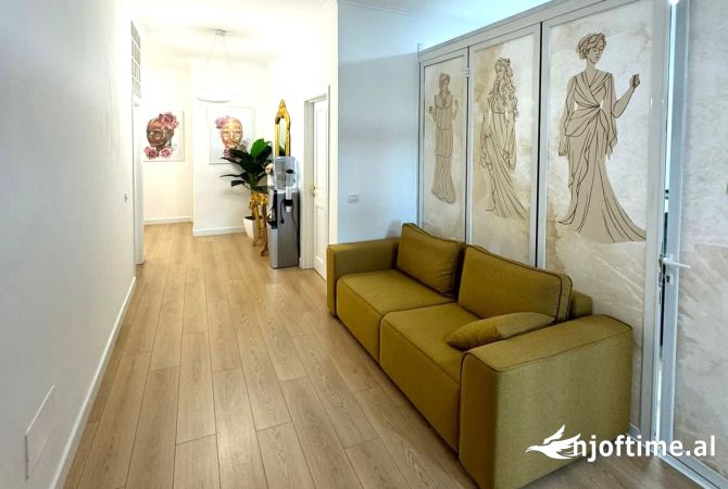 Ambient biznesi me qera 3+1 ne Tirane - 1,500 Euro