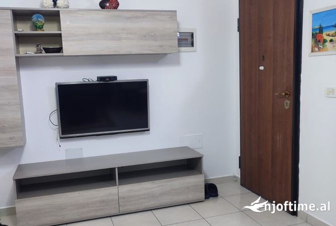 Shtepi me qera 2+1 ne Tirane - 550 Euro
