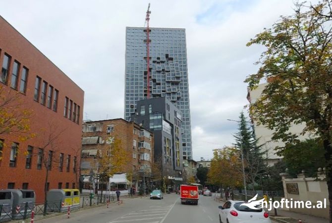 Ambient biznesi me qera 3+1 ne Tirane - 400 Euro
