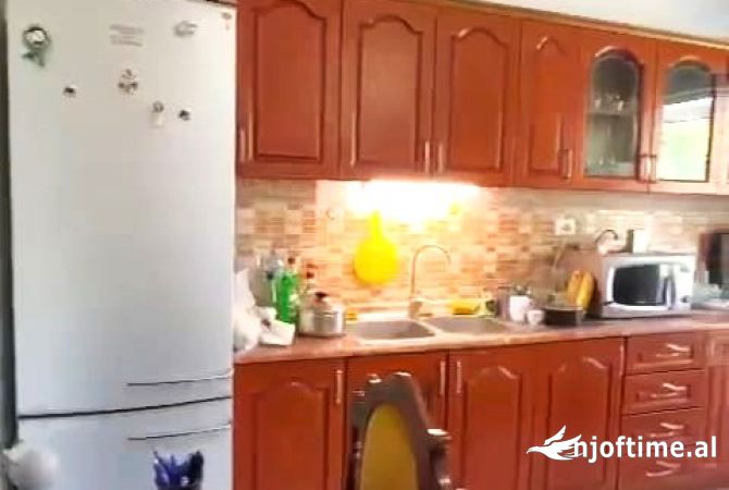 Shtepi me qera 2+1 ne Tirane - 650 Euro