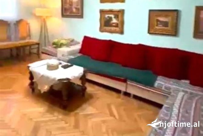 Shtepi me qera Apartament ne Tirane, 2+1, Mobilimi E mobiluar, Pagesa 650  Euro.