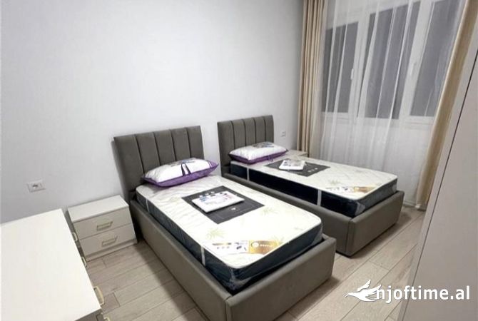 Shtepi me qera Apartament ne Tirane, 2+1, Mobilimi E mobiluar, Pagesa 65,000  Leke.