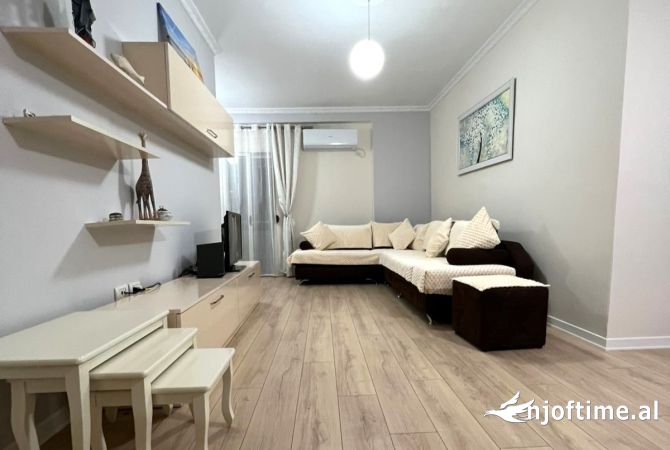 Shtepi me qera 1+1 ne Tirane - 45,000 Leke