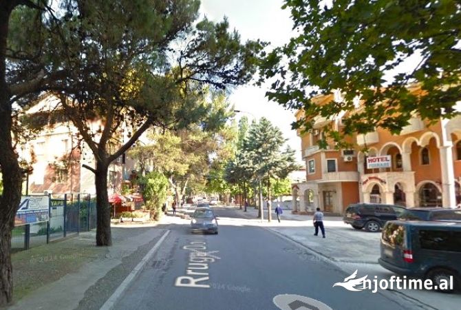 Shtepi me qera Apartament ne Tirane, 1+1, Mobilimi E mobiluar, Pagesa 40,000  Leke.