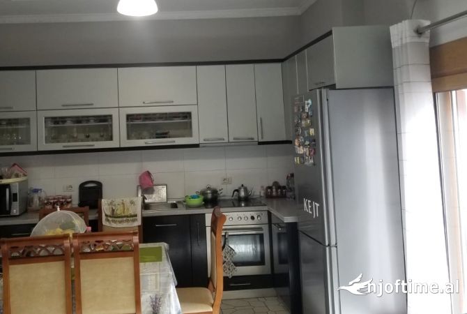 Casa in vendita 7+1 a Tirana - 730,000 Euro
