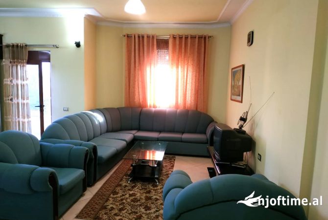 Casa in vendita 7+1 a Tirana - 730,000 Euro