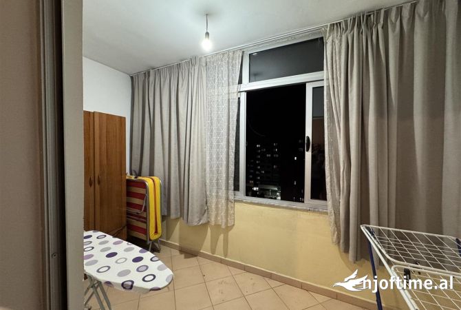 Shtepi me qera Apartament ne Tirane, 1+1, Mobilimi E mobiluar, Pagesa 40,000  Leke.