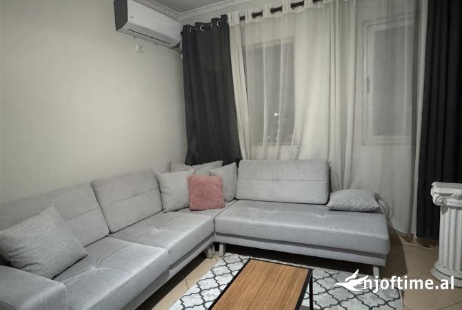 Shtepi me qera 1+1 ne Tirane - 40,000 Leke