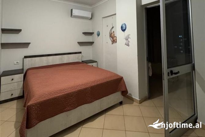 Shtepi me qera Apartament ne Tirane, 1+1, Mobilimi E mobiluar, Pagesa 40,000  Leke.