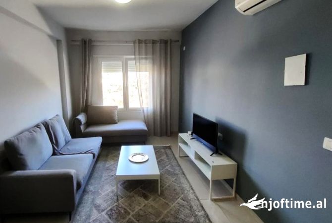 Shtepi me qera 1+1 ne Tirane - 420 Euro