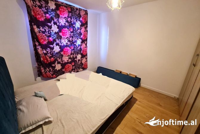 Shtepi me qera Shtepi Private ne Tirane, 2+1, Mobilimi E mobiluar, Pagesa 40,000  Leke.