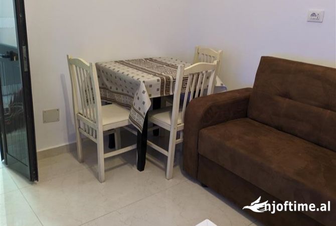 Shtepi me qera 2+1 ne Tirane - 45,000 Leke
