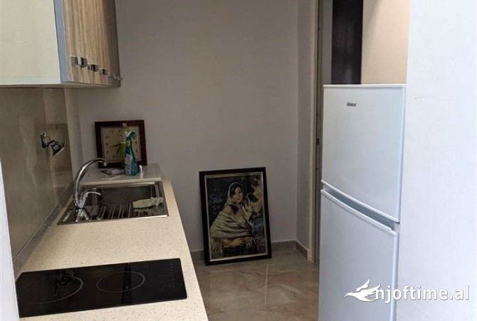Shtepi me qera 2+1 ne Tirane - 45,000 Leke