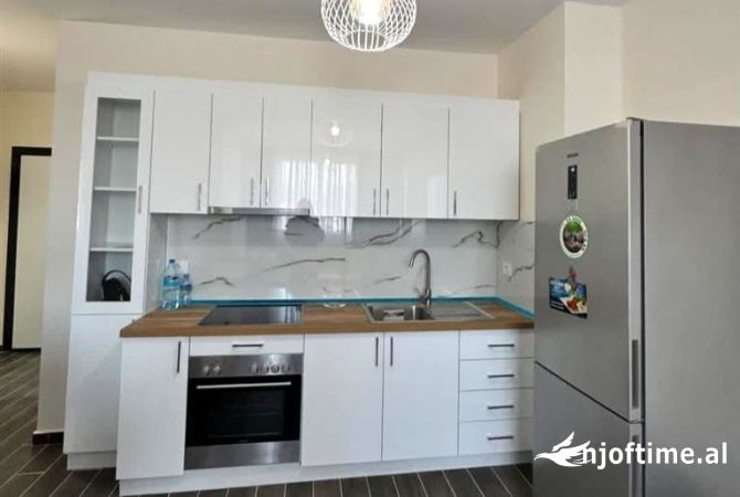 Shtepi me qera 2+1 ne Tirane - 500 Euro