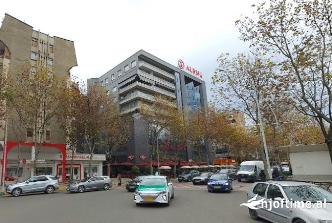 Shtepi me qera Apartament ne Tirane, 2+1, Mobilimi E mobiluar, Pagesa 1,300  Euro.