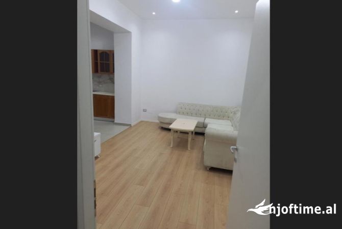 Shtepi me qera 2+1 ne Tirane - 37,000 Leke