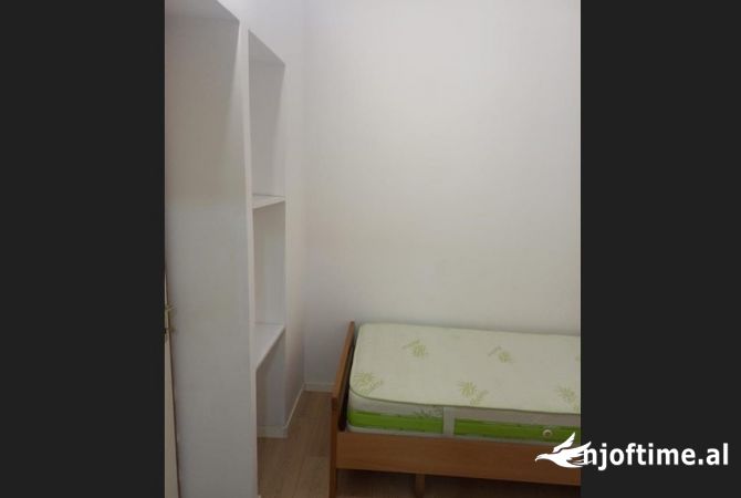 Shtepi me qera Apartament ne Tirane, 2+1, Mobilimi E mobiluar, Pagesa 37,000  Leke.