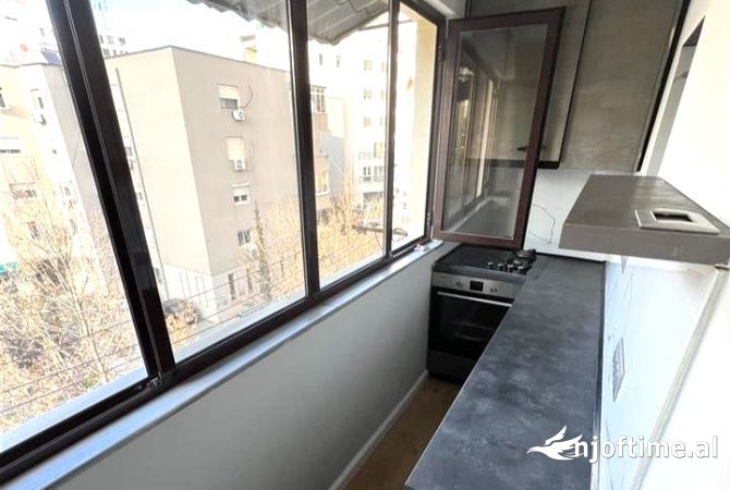 Shtepi me qera Apartament ne Tirane, 1+1, Mobilimi E mobiluar, Pagesa 500  Euro.