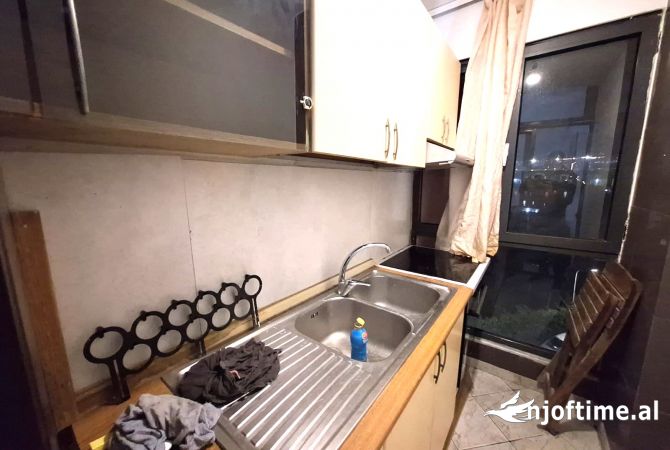 Shtepi me qera 1+1 ne Tirane - 34,000 Leke