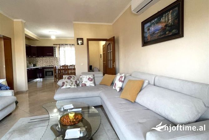 Shtepi me qera 3+1 ne Tirane - 450 Euro