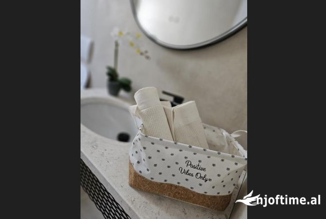 Shtepi me qera Apartament ne Tirane, 1+1, Mobilimi E mobiluar, Pagesa 60,000  Leke.