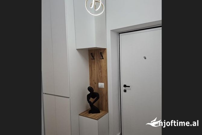 Shtepi me qera Apartament ne Tirane, 1+1, Mobilimi E mobiluar, Pagesa 60,000  Leke.