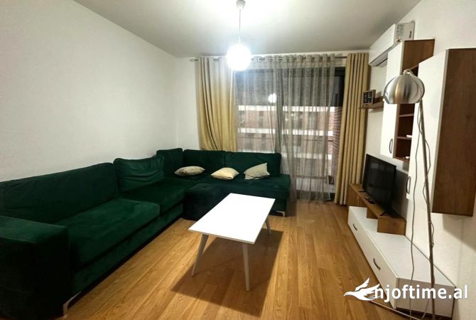 Shtepi me qera 2+1 ne Tirane - 700 Euro