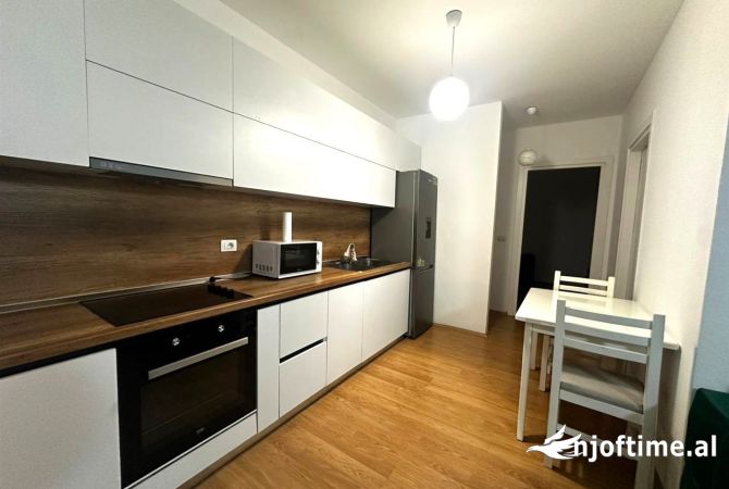 Shtepi me qera 2+1 ne Tirane - 700 Euro