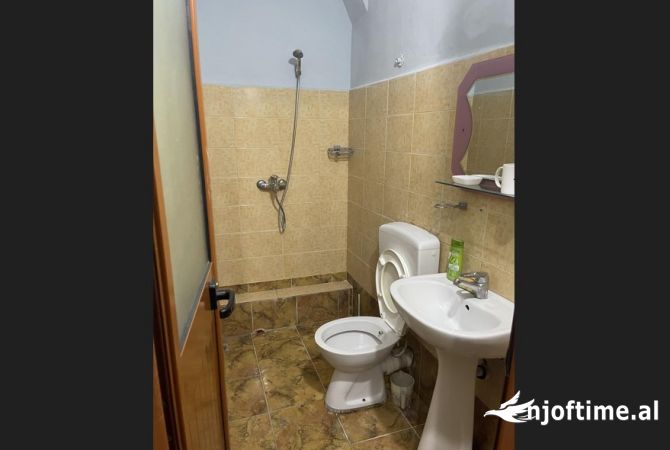 Shtepi me qera Apartament ne Tirane, 1+1, Mobilimi E mobiluar, Pagesa 35,000  Leke.