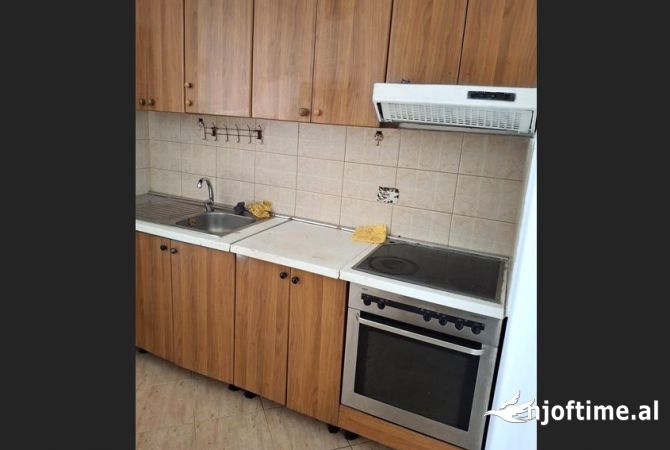 Shtepi me qera 1+1 ne Tirane - 300 Euro