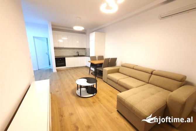 Shtepi me qera 2+1 ne Tirane - 50,000 Leke