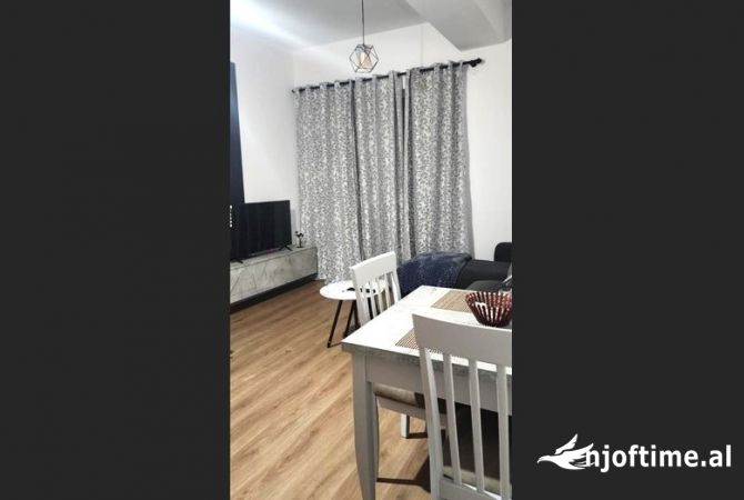 Shtepi me qera Garsoniere ne Tirane - 35,000 Leke