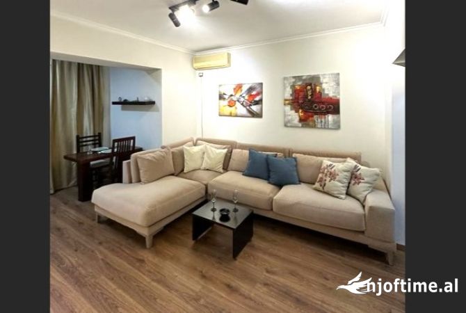 Shtepi me qera 2+1 ne Tirane - 550 Euro