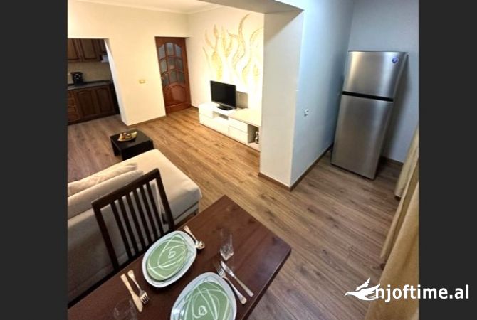 Shtepi me qera 2+1 ne Tirane - 550 Euro