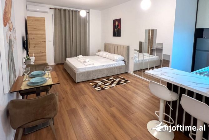 Shtepi me qera Garsoniere ne Tirane - 40,000 Leke