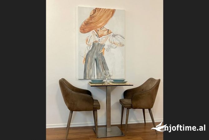 Shtepi me qera Apartament ne Tirane, Garsoniere, Mobilimi E mobiluar, Pagesa 40,000  Leke.