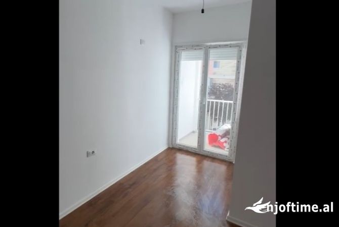 ✅ Ambient Biznesi me Qera te rruga e Barrikadave prane Unazes (kati 1 banim)