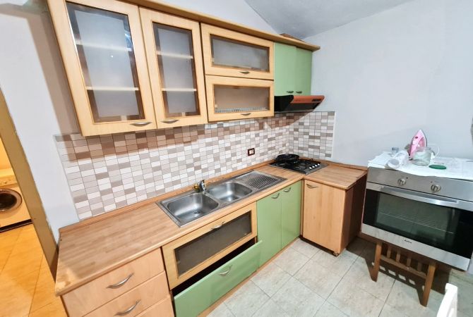 Casa in affitto 1+1 a Tirana - 35,000 Leke