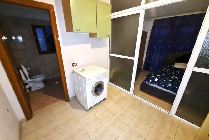 Shtepi me qera Apartament ne Tirane, 1+1, Mobilimi E mobiluar, Pagesa 35,000  Leke.