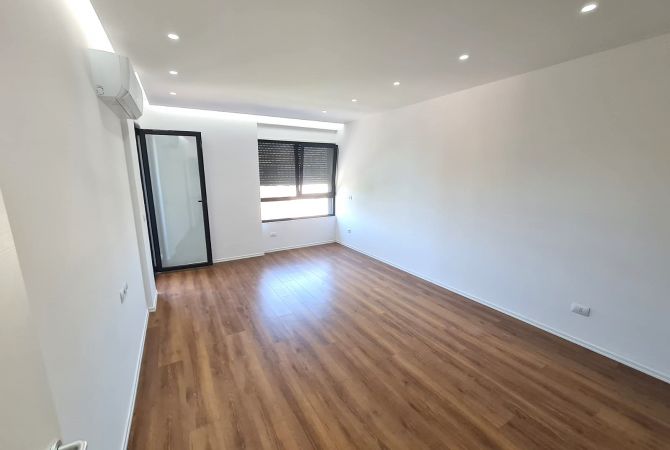 Shtepi me qera 1+1 ne Tirane - 40,000 Leke